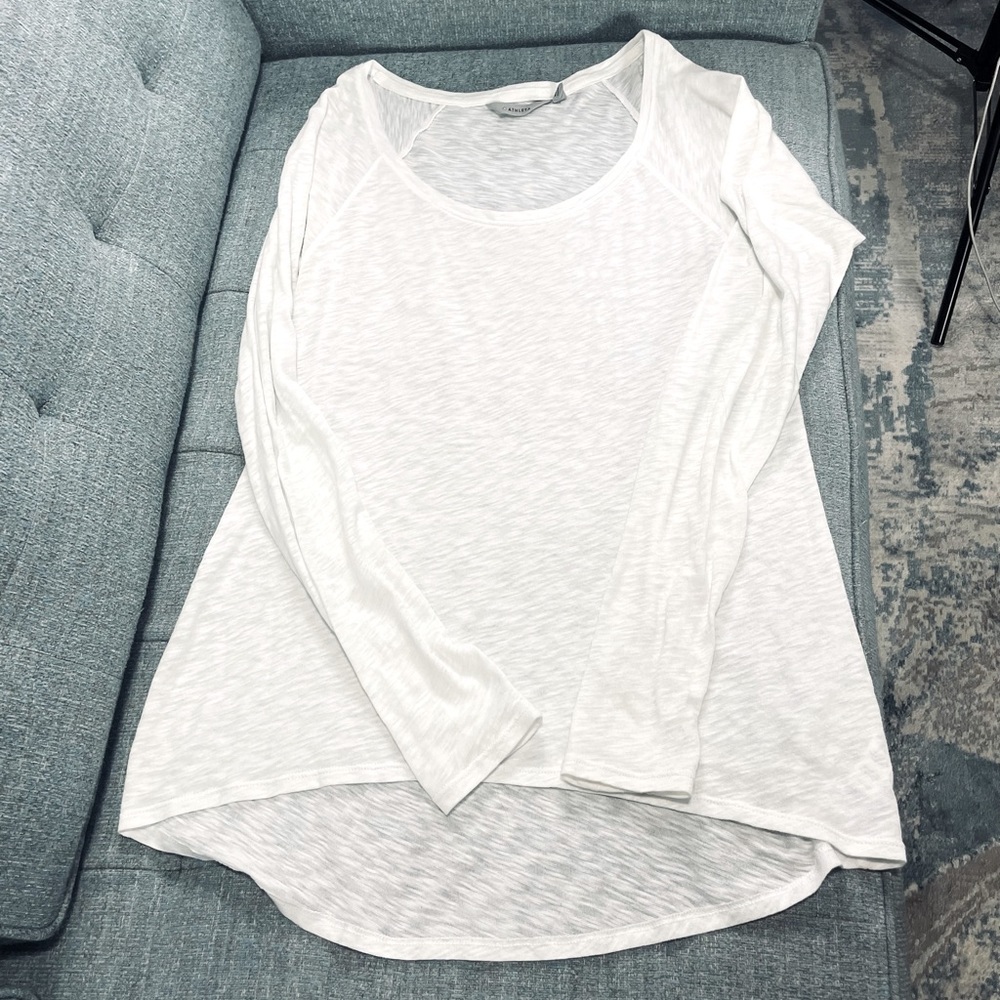 Athleta slub knit white thumbholes t, size M